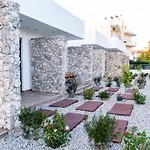شقة Pebble Garden *