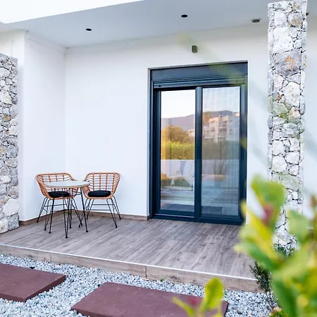 Pebble Garden Olive Branch - Magnolia * Kos Town