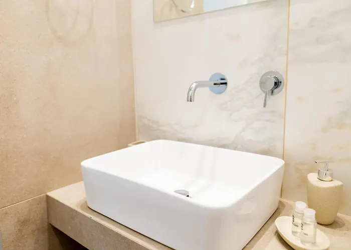 Апартаменты Pebble Garden *